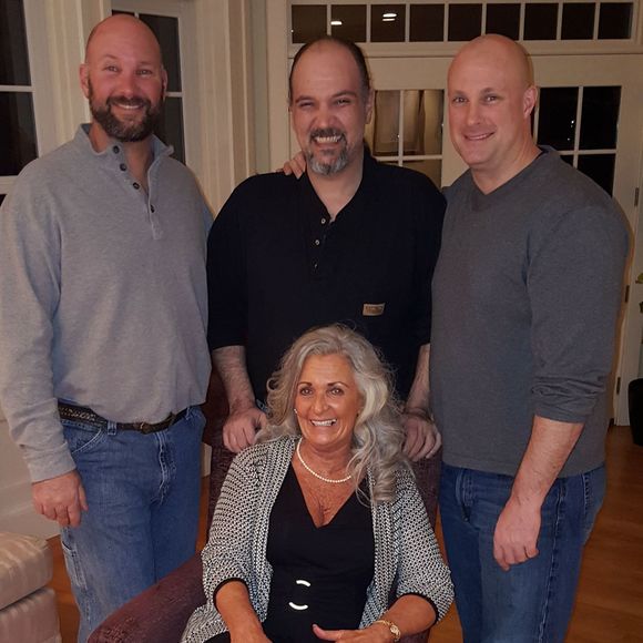 Meet your Posher, Mona - Picture 1 of 1